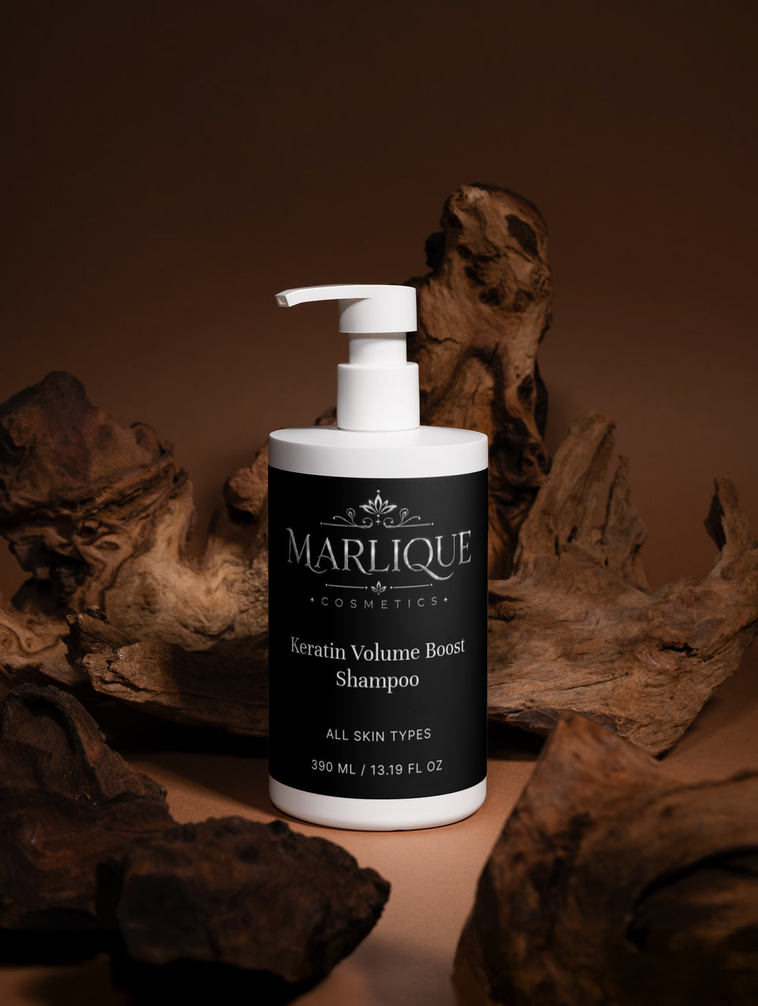 Voluminisierendes Shampoo mit Keratin für stärkeres, fülliges Haar Selfnamed