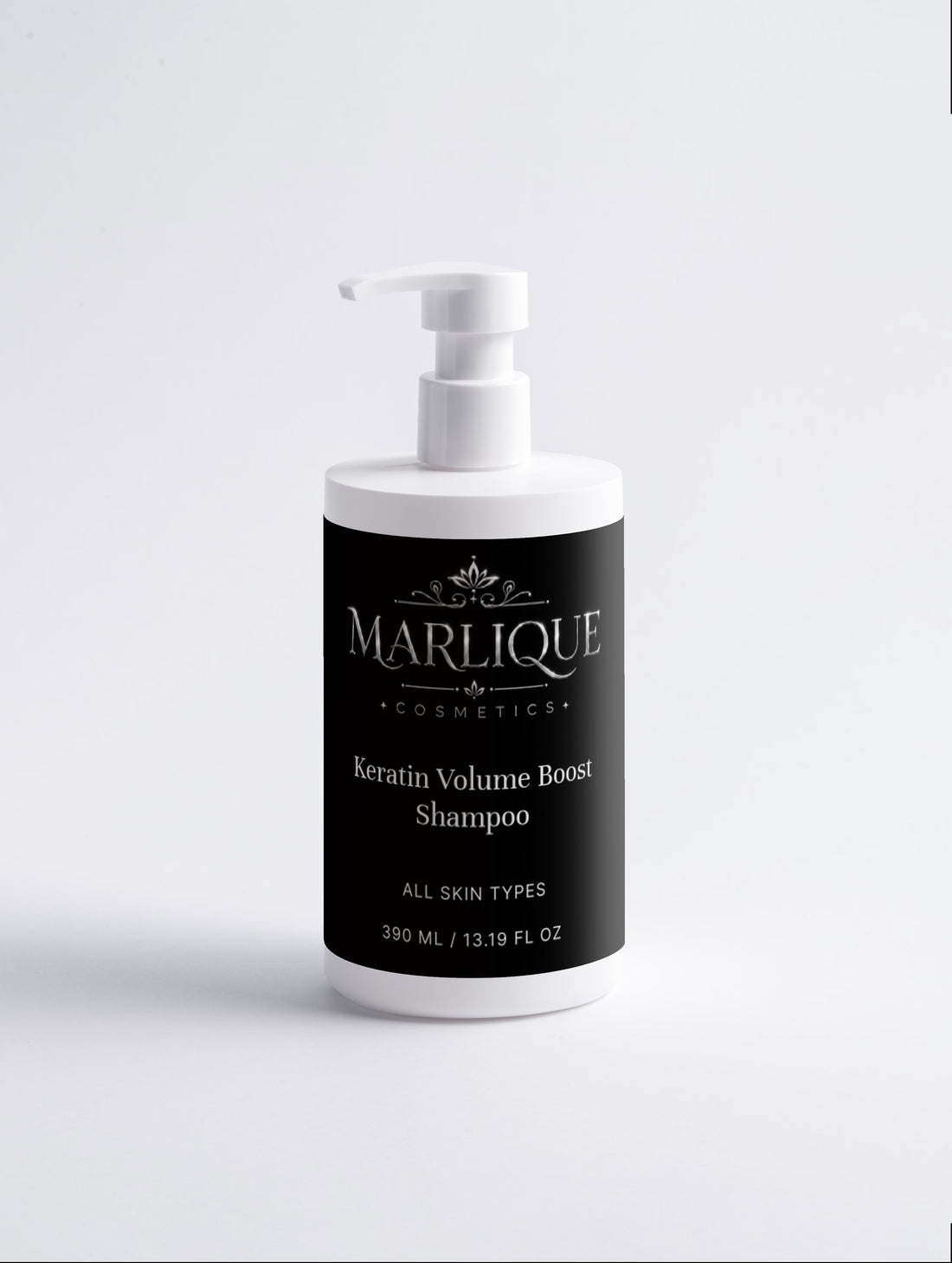 Voluminisierendes Shampoo mit Keratin für stärkeres, fülliges Haar Selfnamed
